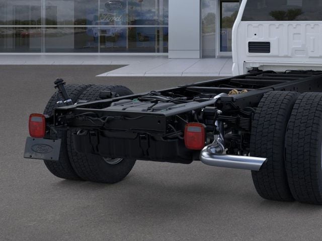 2026 Ford Super Duty F-550 DRW XL 2WD Reg Cab 205 WB 120 CA