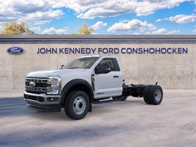 2026 Ford Super Duty F-550 DRW XL 4WD Reg Cab 169 WB 84 CA