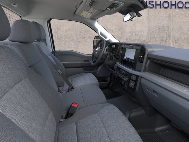 2026 Ford Super Duty F-550 DRW XL 4WD Reg Cab 169 WB 84 CA