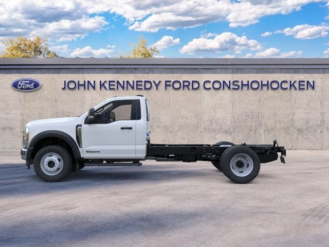 2026 Ford Super Duty F-550 DRW XL 4WD Reg Cab 169 WB 84 CA