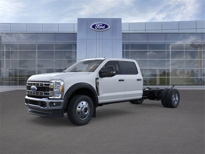 2026 Ford Super Duty F-550 DRW XLT 4WD Crew Cab 203 WB 84 CA