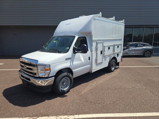 2026 Ford E-Series Cutaway E-350 SRW 138 WB