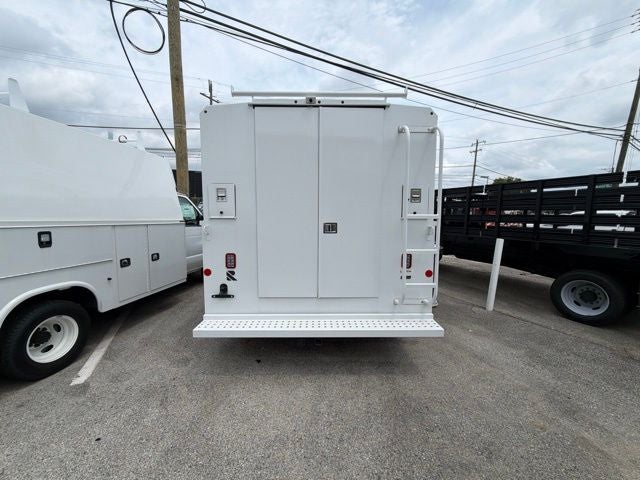 2026 Ford E-Series Cutaway E-350 DRW 138 WB