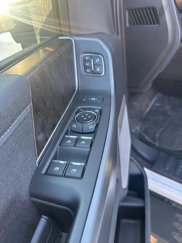 2025 Ford Super Duty F-350 SRW XL 4WD Crew Cab 8' Box