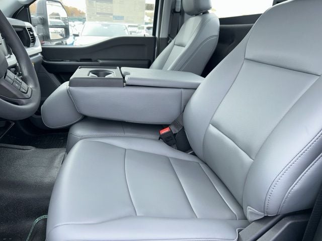 2026 Ford Super Duty F-250 SRW XL 4WD Reg Cab 8' Box