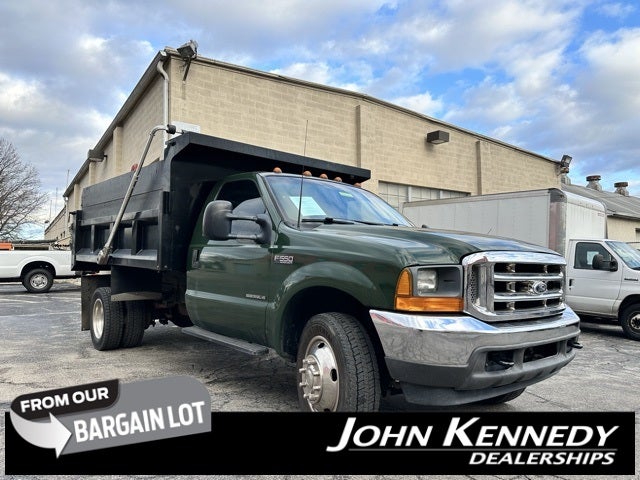 2001 Ford Super Duty F-550 XL