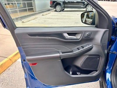 2023 Ford Escape ST-Line Select