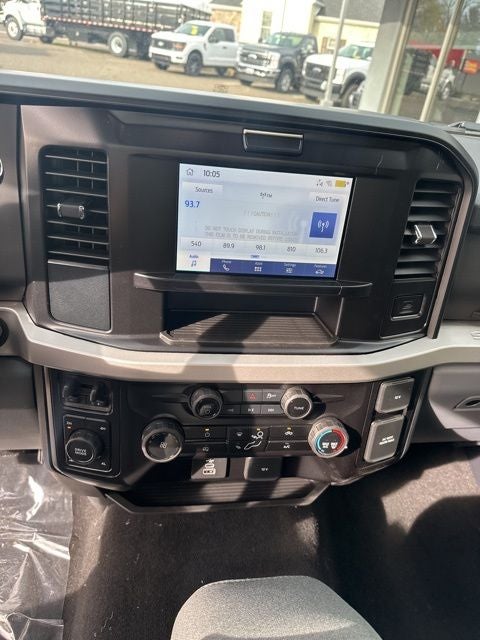 2026 Ford Super Duty F-350 SRW XLT