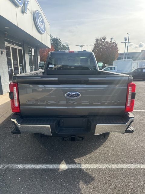 2026 Ford Super Duty F-350 SRW XLT