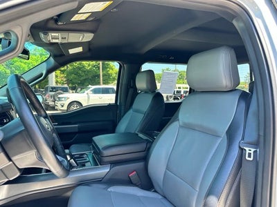 2023 Ford F-150 Lightning LARIAT