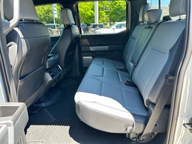 2023 Ford F-150 Lightning LARIAT