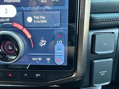 2023 Ford F-150 Lightning LARIAT