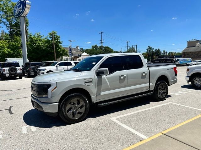 2023 Ford F-150 Lightning LARIAT