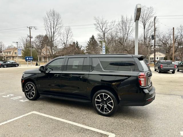 2023 Chevrolet Suburban RST
