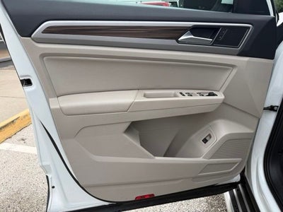 2021 Volkswagen Atlas 3.6L V6 SE w/Technology