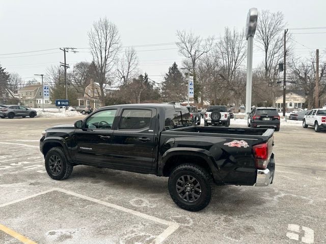 2022 Toyota Tacoma 4WD SR