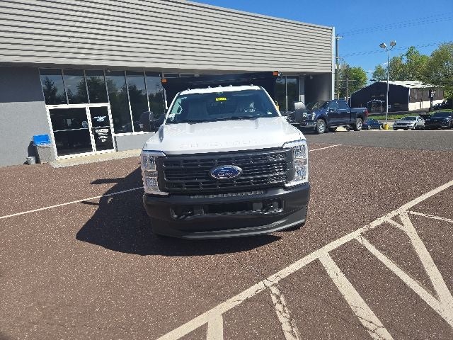 2026 Ford Super Duty F-350 DRW XL 4WD SuperCab 168 WB 60 CA