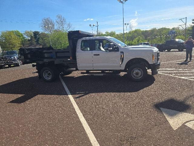 2026 Ford Super Duty F-350 DRW XL 4WD SuperCab 168 WB 60 CA