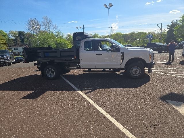 2026 Ford Super Duty F-350 DRW XL 4WD SuperCab 168 WB 60 CA