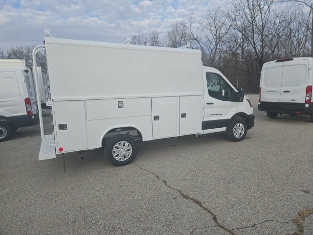2026 Ford Transit Cutaway T-350 RWD SRW 138 WB 9500 GVWR