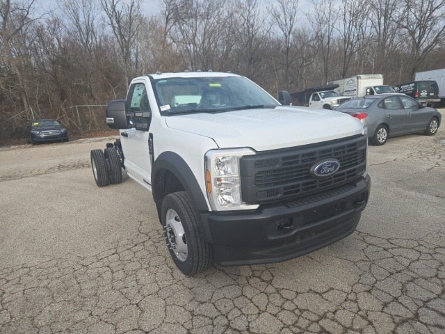 2026 Ford Super Duty F-550 DRW XL 4WD Reg Cab 169 WB 84 CA