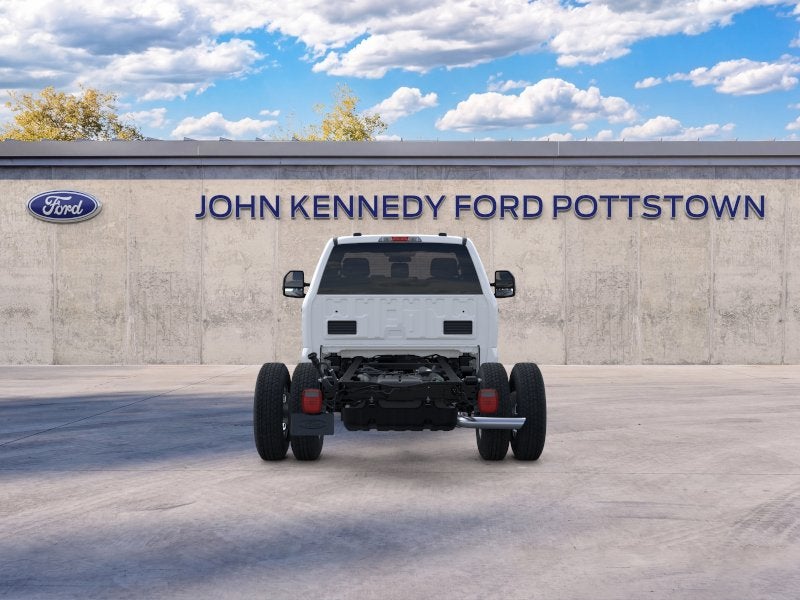 2026 Ford Super Duty F-350 DRW XL 4WD Reg Cab 145 WB 60 CA