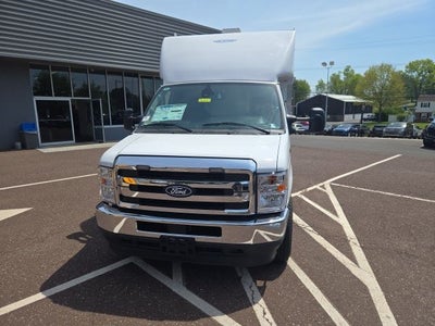 2026 Ford E-Series Cutaway E-350 SRW 138 WB