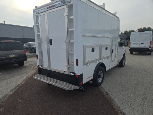 2026 Ford E-Series Cutaway E-350 SRW 138 WB