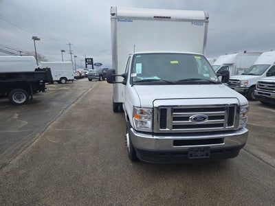 2025 Ford E-Series Cutaway E-450 DRW 158 WB
