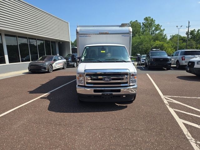 2026 Ford E-Series Cutaway E-450 DRW 158 WB