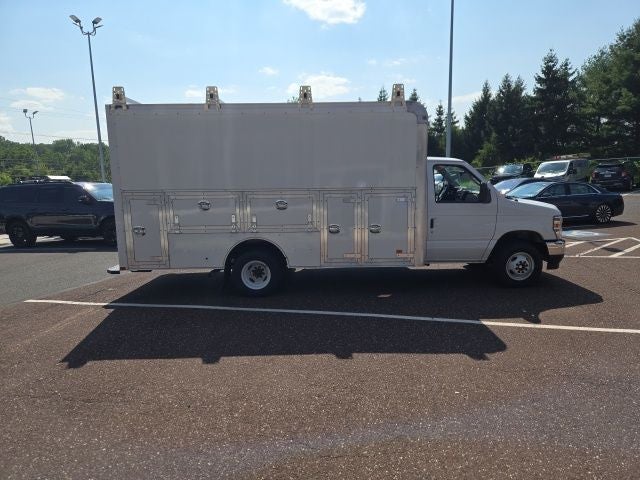 2026 Ford E-Series Cutaway E-450 DRW 158 WB