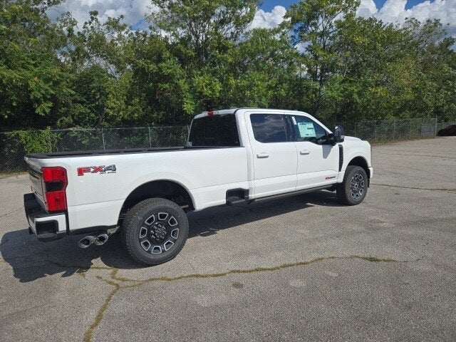 2026 Ford Super Duty F-350 SRW XL 4WD Crew Cab 6.75' Box