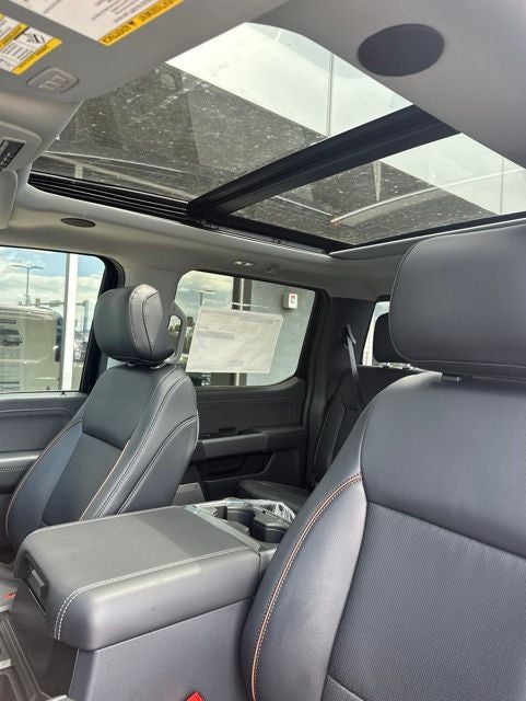 2026 Ford Super Duty F-350 SRW LARIAT 4WD Crew Cab 6.75' Box