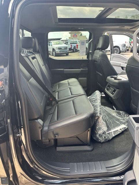 2026 Ford Super Duty F-350 SRW LARIAT 4WD Crew Cab 6.75' Box