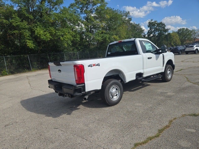 2026 Ford Super Duty F-250 SRW XL 4WD Reg Cab 8' Box