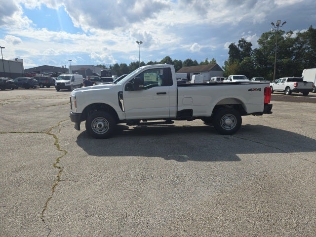 2026 Ford Super Duty F-250 SRW XL 4WD Reg Cab 8' Box