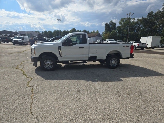 2026 Ford Super Duty F-250 SRW XL 4WD Reg Cab 8' Box