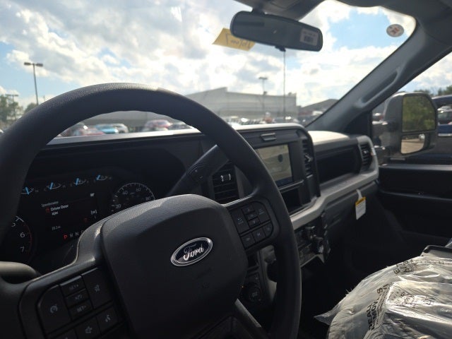 2026 Ford Super Duty F-250 SRW XL 4WD Reg Cab 8' Box
