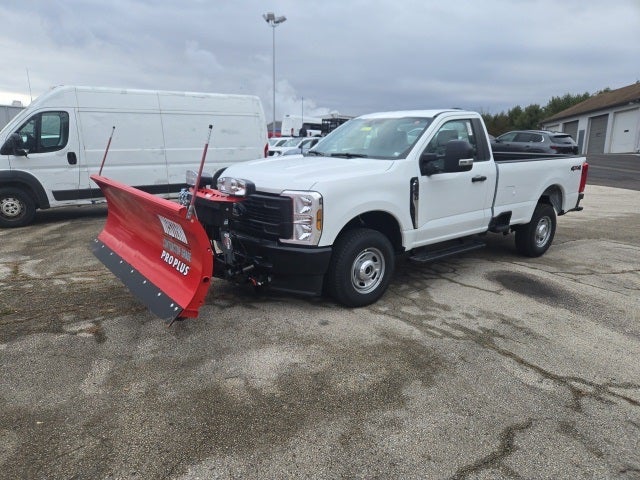 2026 Ford Super Duty F-250 SRW XL 4WD Reg Cab 8' Box