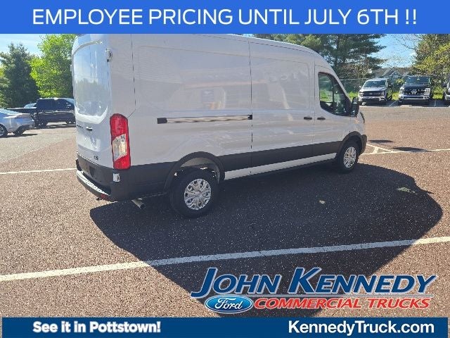 2026 Ford Transit Cargo Van T-250 148 Med Rf 9150 GVWR RWD