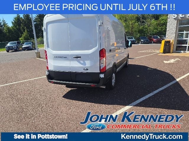 2026 Ford Transit Cargo Van T-250 148 Med Rf 9150 GVWR RWD