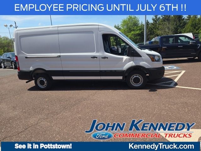 2026 Ford Transit Cargo Van T-250 148 Med Rf 9150 GVWR RWD