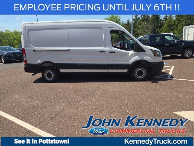 2026 Ford Transit Cargo Van T-250 148 Med Rf 9150 GVWR RWD