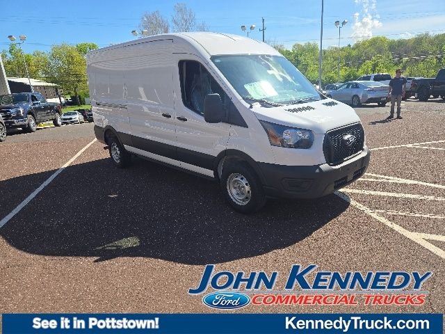 2026 Ford Transit Cargo Van T-250 148 Med Rf 9150 GVWR RWD