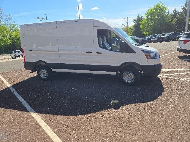 2026 Ford Transit Cargo Van T-250 148 Med Rf 9150 GVWR RWD