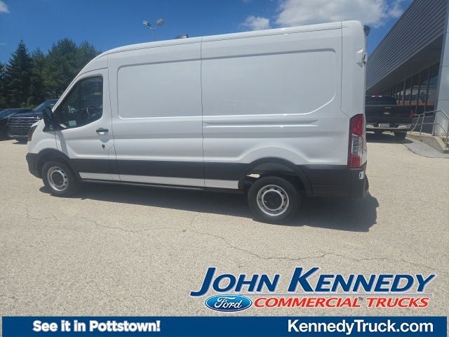 2026 Ford Transit Cargo Van T-250 148 Med Rf 9150 GVWR RWD