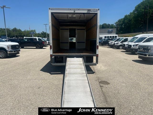 2025 Ford E-350SD Base Cutaway