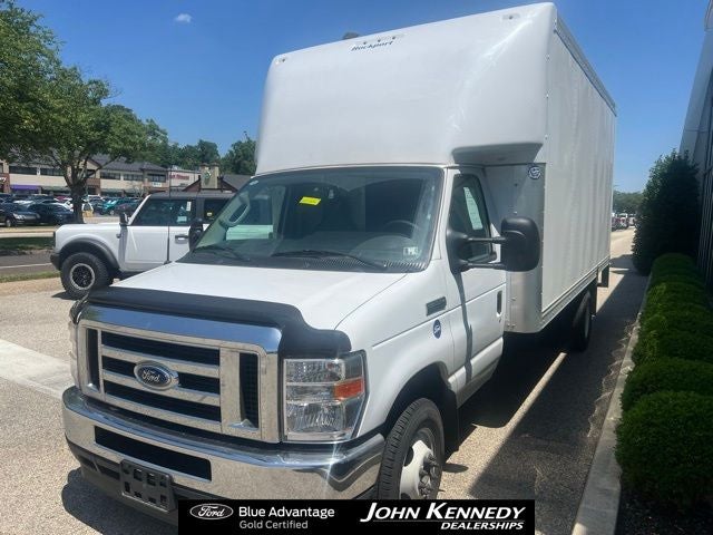 2025 Ford E-350SD Base Cutaway