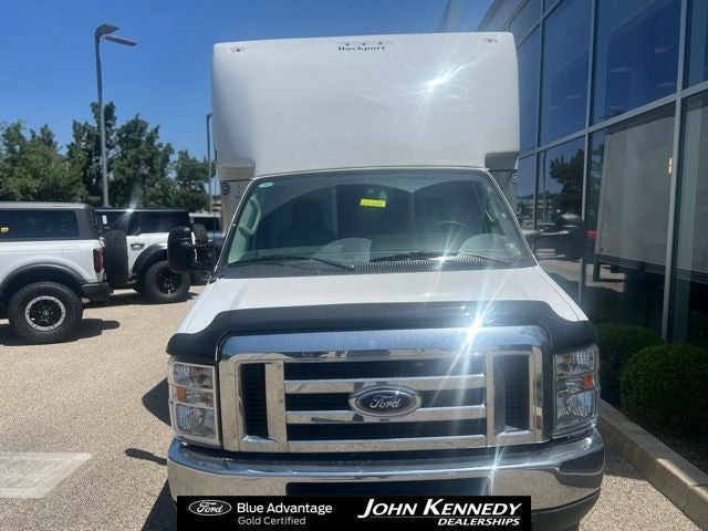 2025 Ford E-350SD Base Cutaway