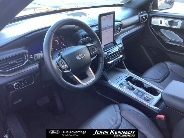 2023 Ford Explorer Platinum